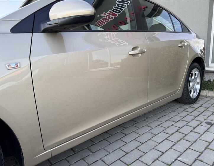 Chevrolet Cruze 37