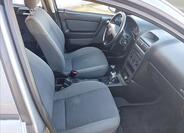 Opel Astra 8