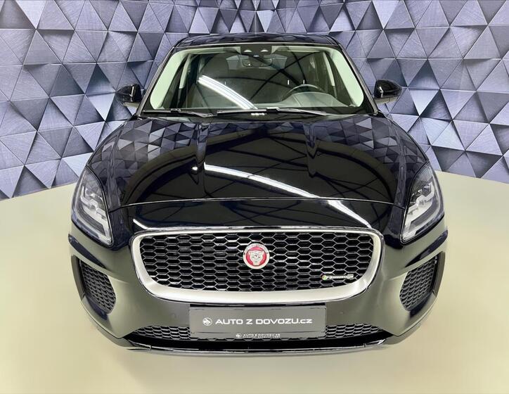 Jaguar E-Pace 3