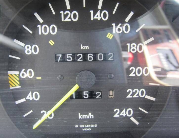 Mercedes-Benz 126 14