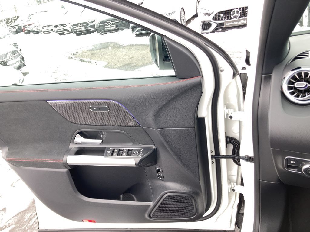 Mercedes-Benz GLA 22