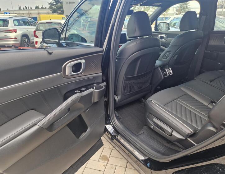 KIA Sorento 10