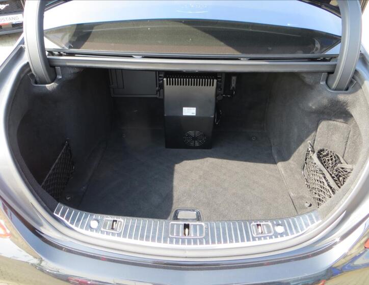 Mercedes-Benz Třídy S 11