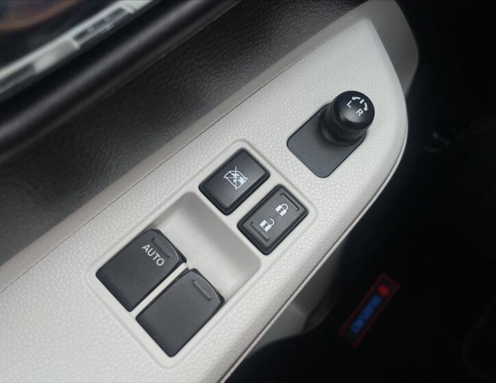 Suzuki Ignis 24