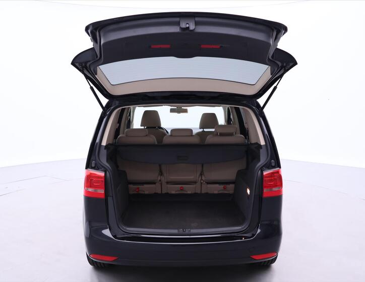 Volkswagen Touran 9