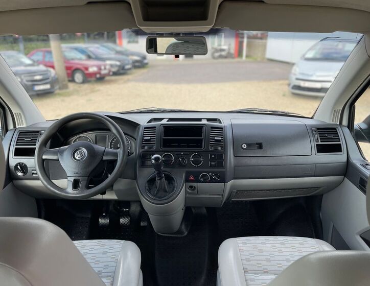 Volkswagen Transporter 16