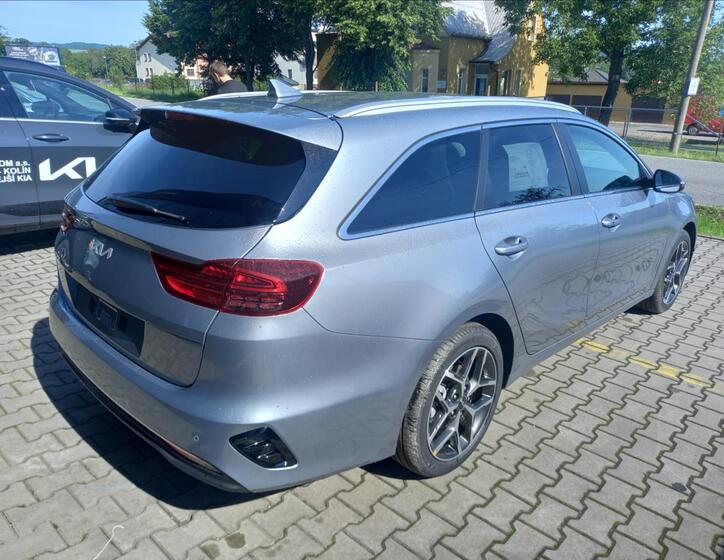 KIA Ceed 4