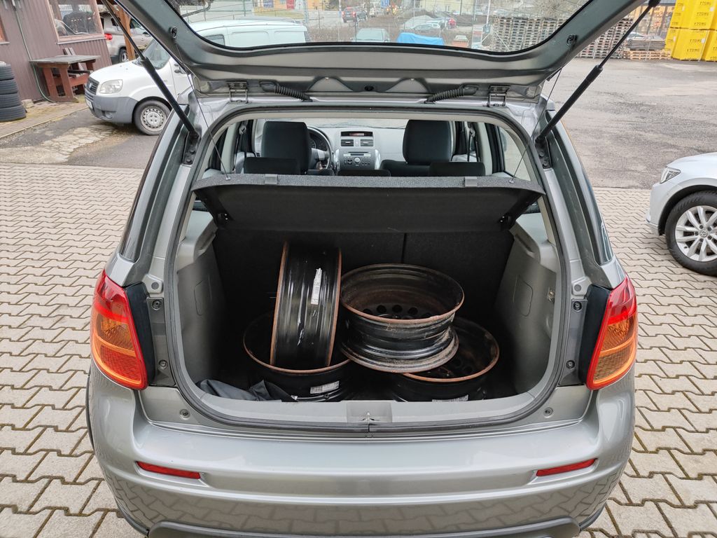 Suzuki SX4