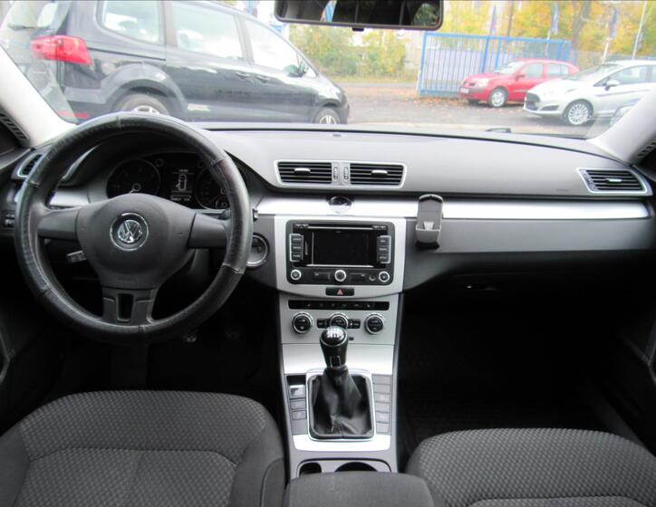 Volkswagen Passat 11