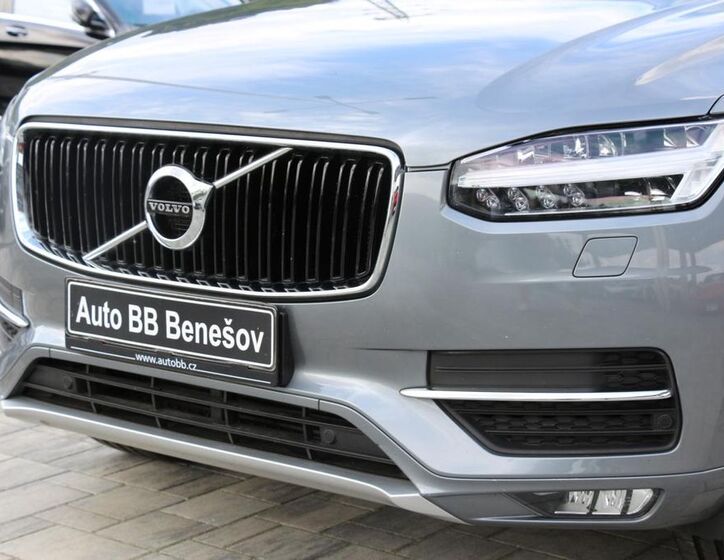 Volvo XC90 11