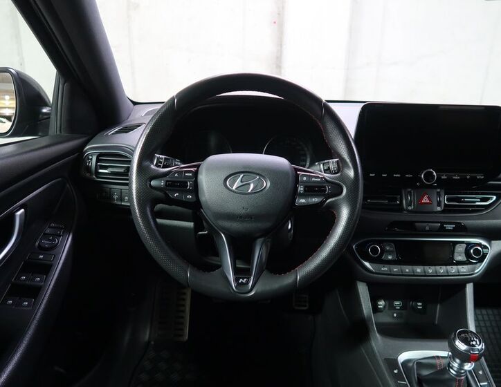 Hyundai i30 16