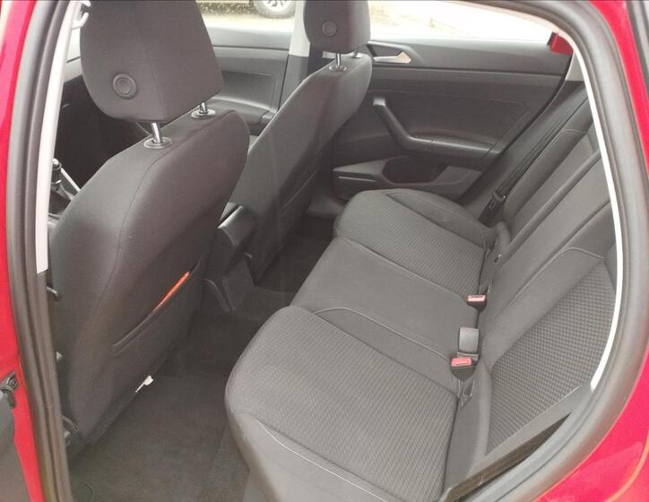 Volkswagen Polo 10
