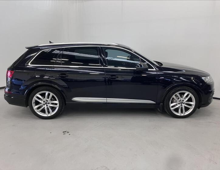 Audi Q7 3