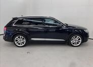 Audi Q7 3