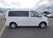 Volkswagen Caravelle 2