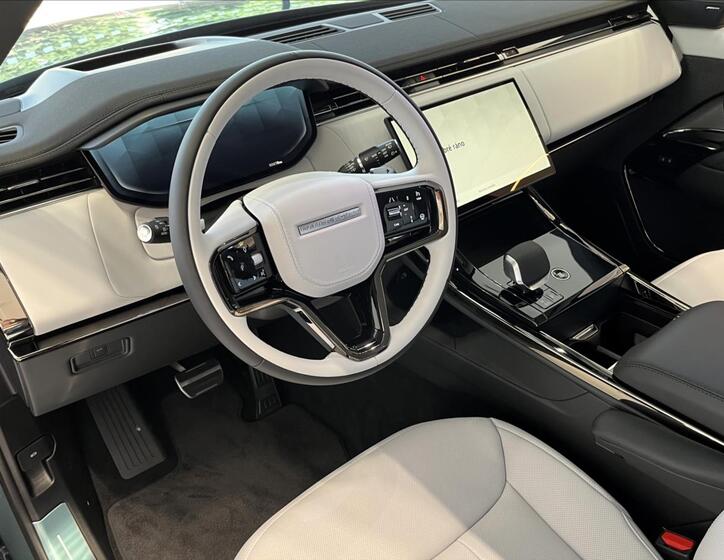 Land Rover Range Rover Sport 13