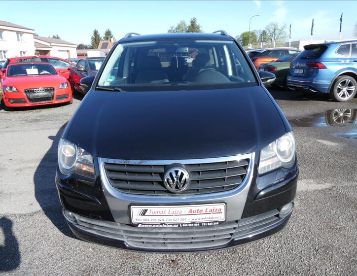 Volkswagen Touran 2