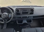Mercedes-Benz Sprinter 13