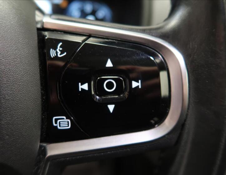 Volvo XC90 16