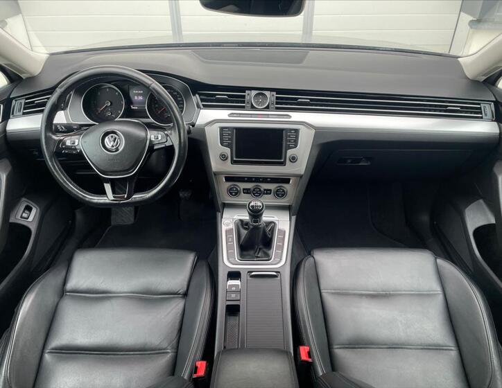 Volkswagen Passat 13