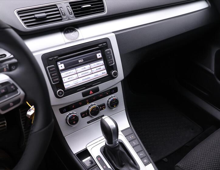 Volkswagen Passat 19