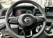Nissan Interstar 11