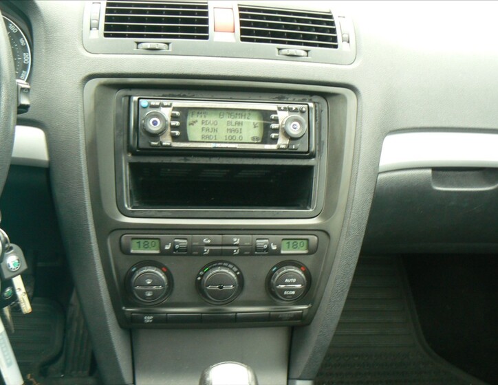 Škoda Octavia 14