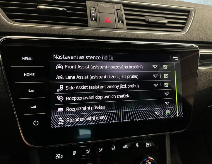 Škoda Superb 9