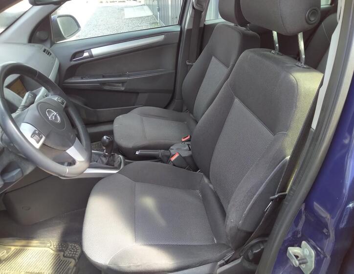 Opel Astra 13