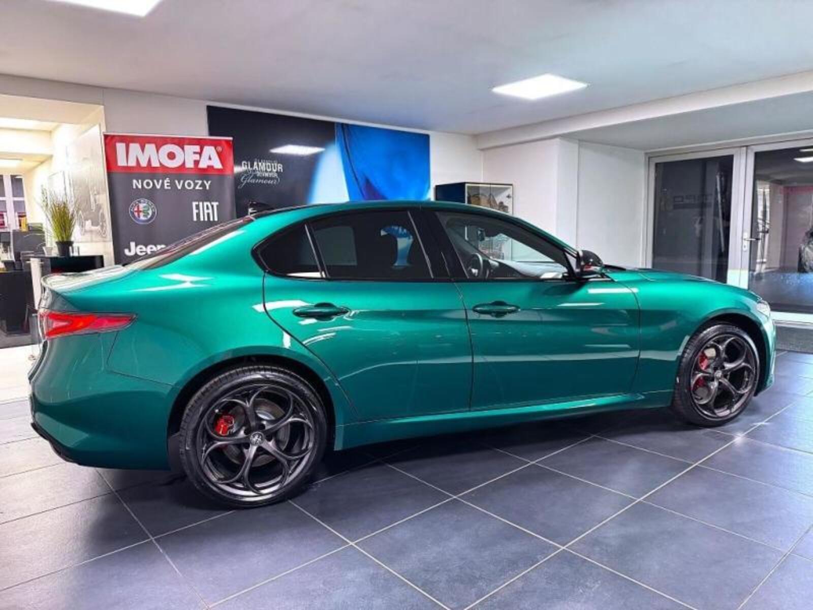Alfa Romeo Giulia 4