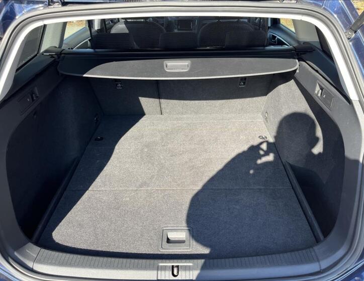 Volkswagen Golf 28