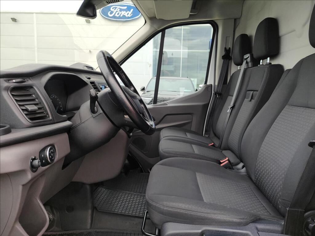 Ford Transit 18