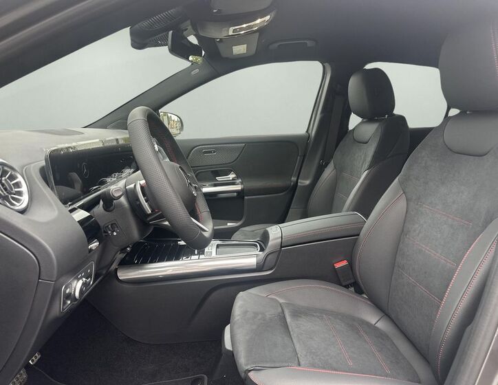 Mercedes-Benz GLA 13