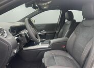 Mercedes-Benz GLA 13