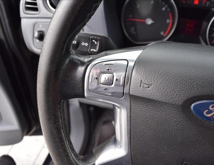 Ford Galaxy 34