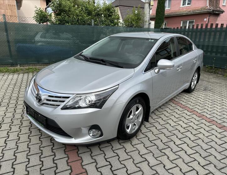Toyota Avensis 9