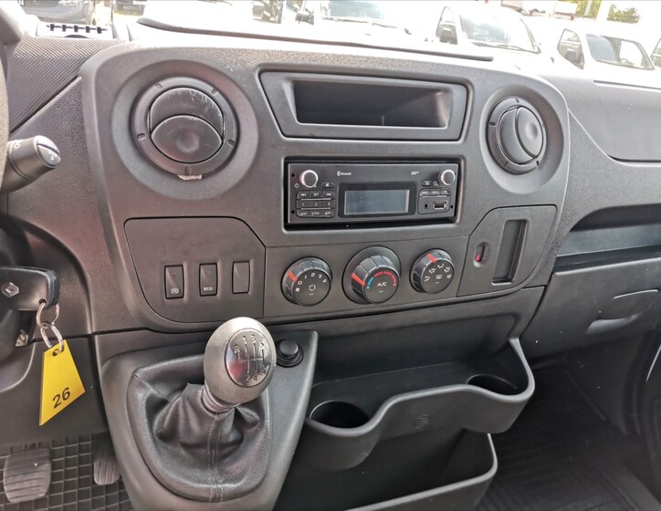 Renault Master 9