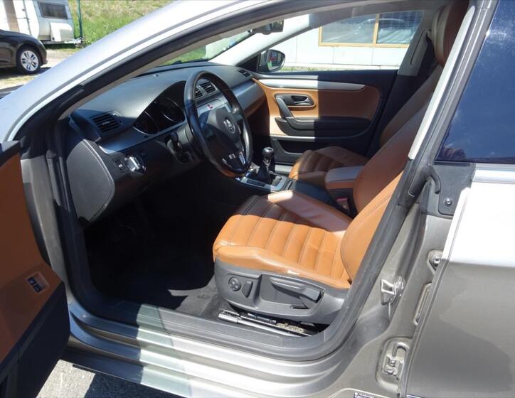 Volkswagen Passat CC 10