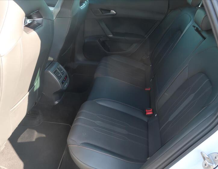 Cupra Formentor 10
