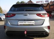 KIA Ceed 8