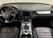 Volkswagen Touareg 7