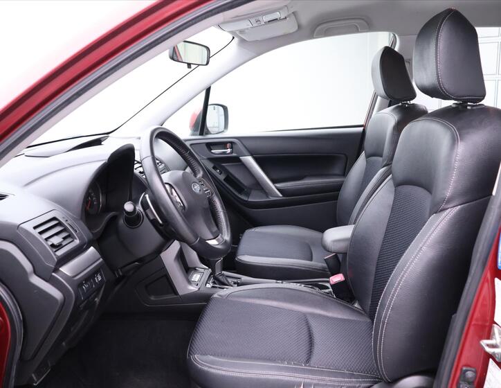 Subaru Forester 12
