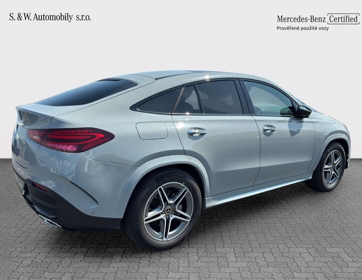 Mercedes-Benz GLE 8