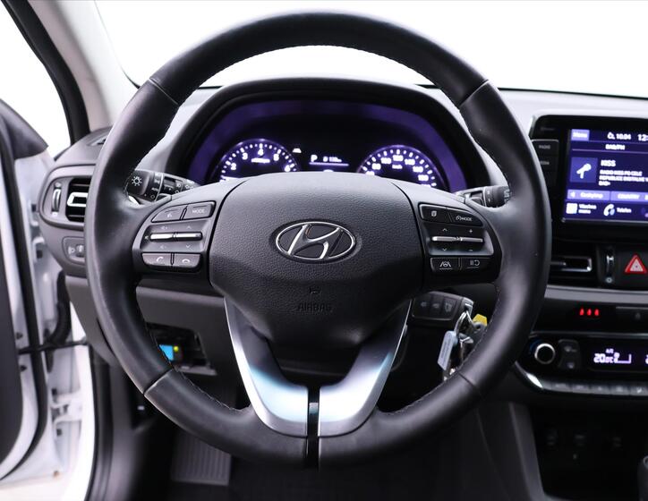 Hyundai i30 17