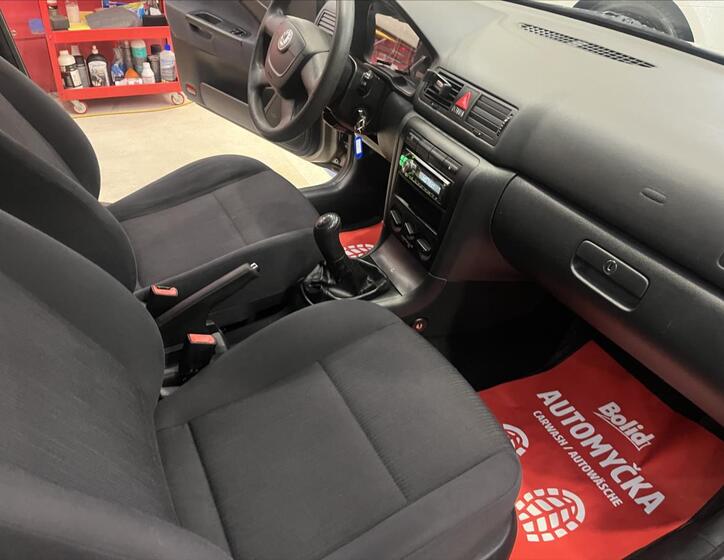 Škoda Octavia 19