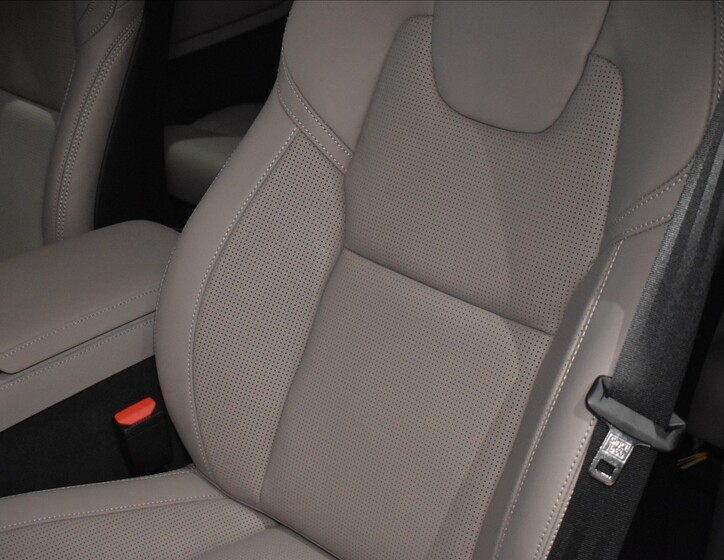 Volvo XC90 12