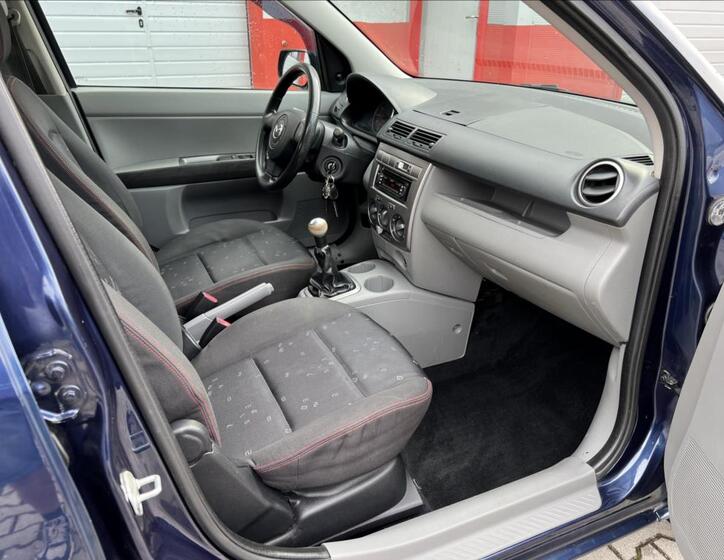 Mazda 2 20