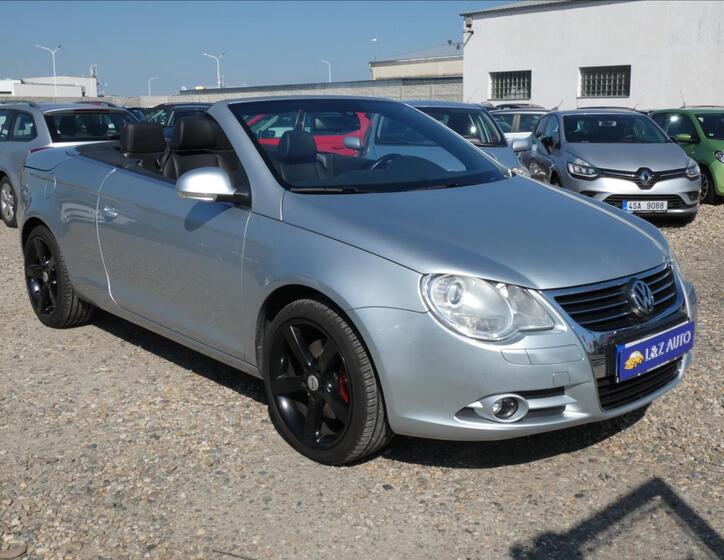 Volkswagen EOS 10