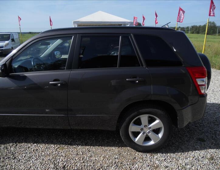 Suzuki Grand Vitara 9