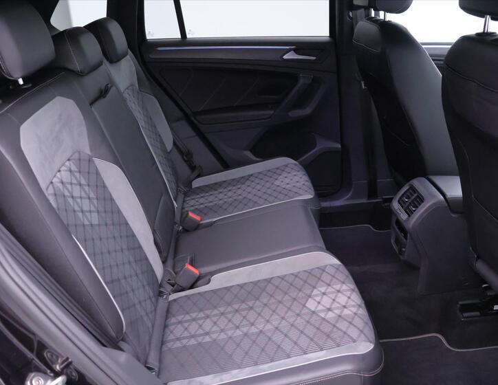 Volkswagen Tiguan 16